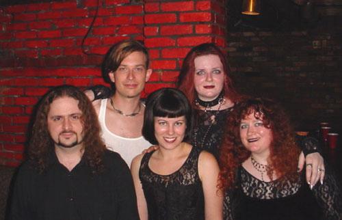 Thats Rogue, pAris, kira, Ianthe99, and Meranda_Jade after a lovely evening at Outland.