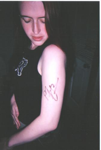 Last year I went to the Rock 101 Sky Show, and got my arm signed by some cute rockstar or other - so much fun!