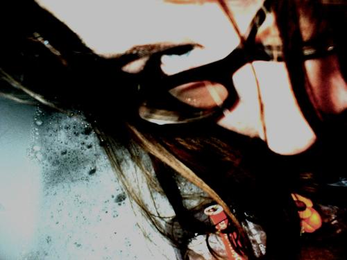 This will most likely be my last picture.. i dont think im gonna be on Shmeng anymore. Seeya later!